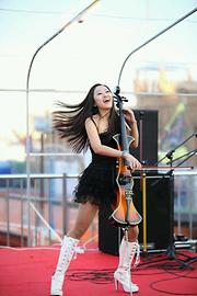 설아(전자첼로)